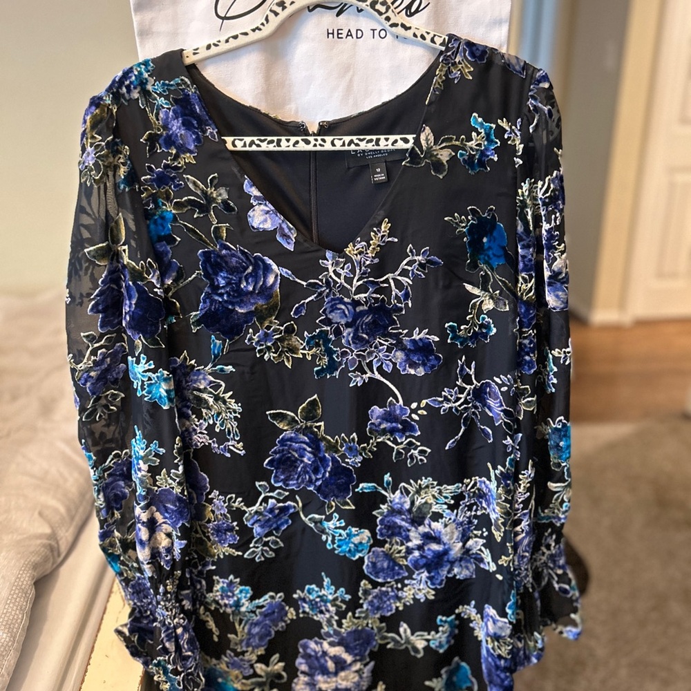 Laundry By Shelli Segal Embroidered Floral Top